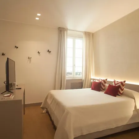 Inn Cavour *